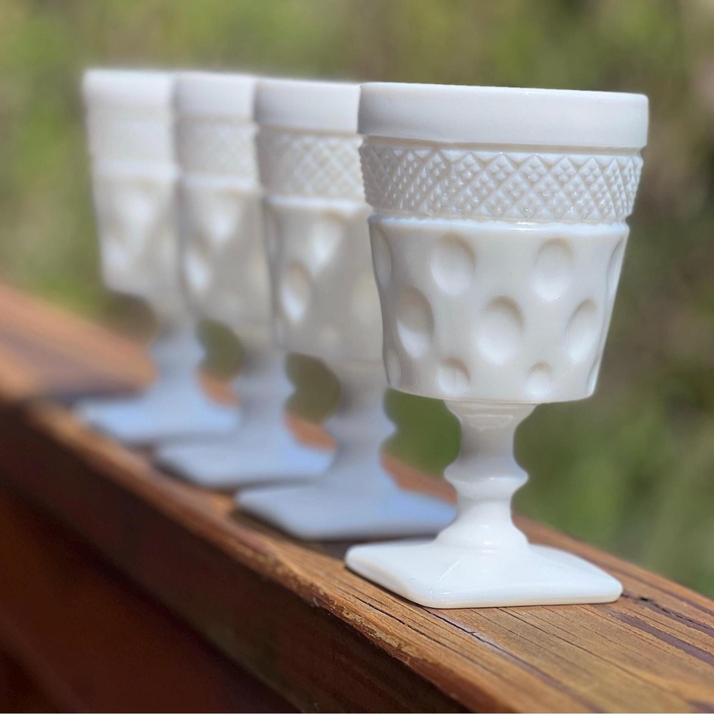 McKee Opal White Glasses 4 Pc Thumbprint Crosshatch Milk Glass Vintage Glassware